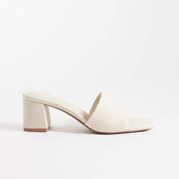 エイソス ASOS asos ASOS DESIGN 広々とした嵌まる ハニカム ミッドヒール ミュール 自然的リネン 靴  レディース お上さん インポートブランド たわい無い大きさから大層らしい大きさまで
