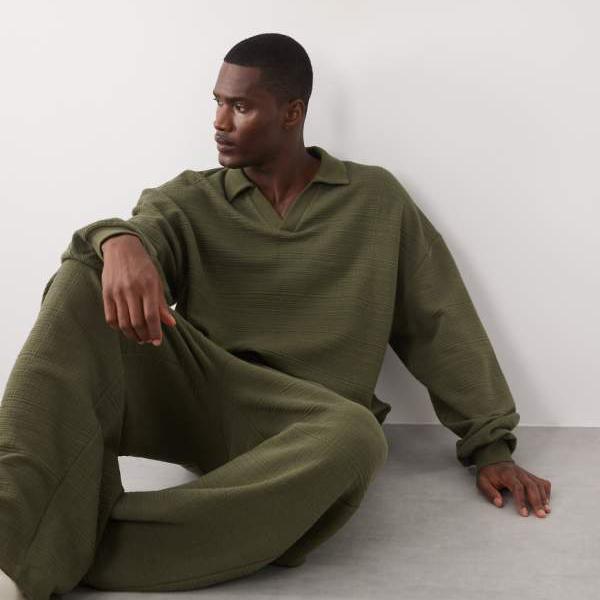 エイソス ASOS asos ASOS DESIGN 極太厚地の外套大きさ 差し交わすハッチ テクスチャード スポーツシャツ カーキ緑であること トップス メンズ 成人男性 インポートブランド たわい無い大きさから気が大きい大きさまで
