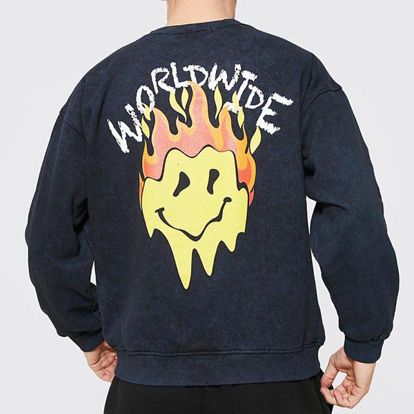 円高還元 Boohoo ブーフー Boohoo ワールドワイドバックプリントアシッドウォッシュスウェットシャツ トップス メンズ 男性 インポート ブランド 小さいサイズから大きいサイズまで 代 30代 40代 プレゼント 誕生日 春のコレクション Kanematsuusa Com