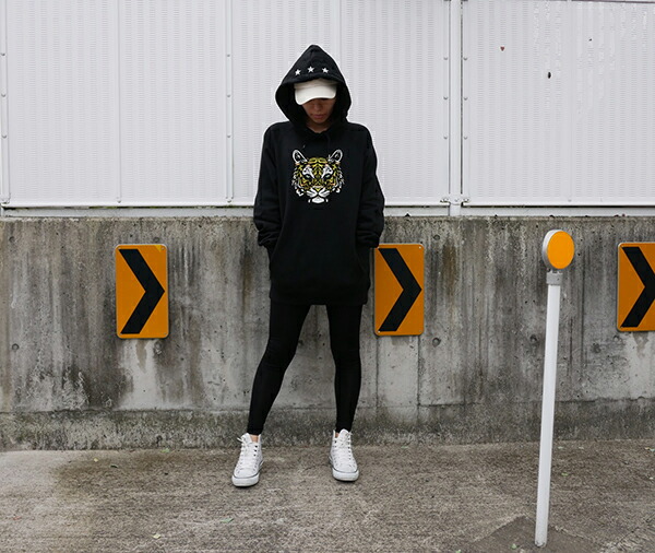 上品な 刺繍ワッペン プリント パーカー プルオーバー ガールプリント フードパーカー フーディ メンズ コットン スウェット 40代 30代 ストリート セクシー ガール 大きいサイズ Divaオリジナルプリント パーカー 上品な 刺繍ワッペン プリント パーカー プルオーバー ガールプリント フードパーカー フーディ メンズ コットン スウェット 40代 30代 ストリート セクシー ガール 大きいサイズ Divaオリジナルプリント パーカー