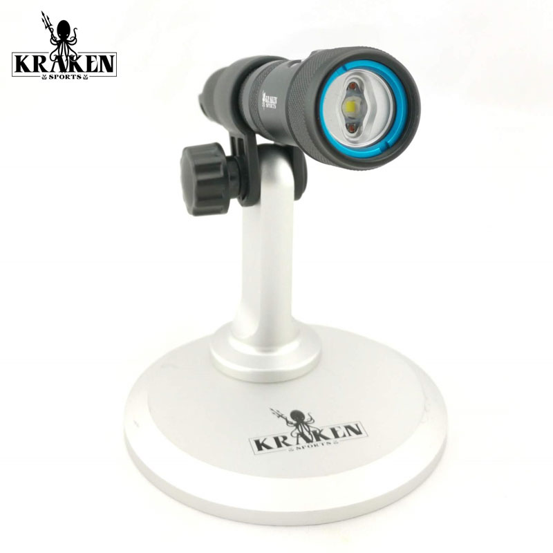 KRAKEN（クラーケン）ハイドラ 1000 フォーカスエディション [Hydra 1000 Focus Edition] 水中LEDライト フォーカスライト 1000ルーメン ワイド60&deg;5500K 100m防水 連続照射70分 充電式 ボタンスイッチ 水中カメラ 水中撮影 スキューバダイビング スノーケリング｜街のダイビング屋さん　店