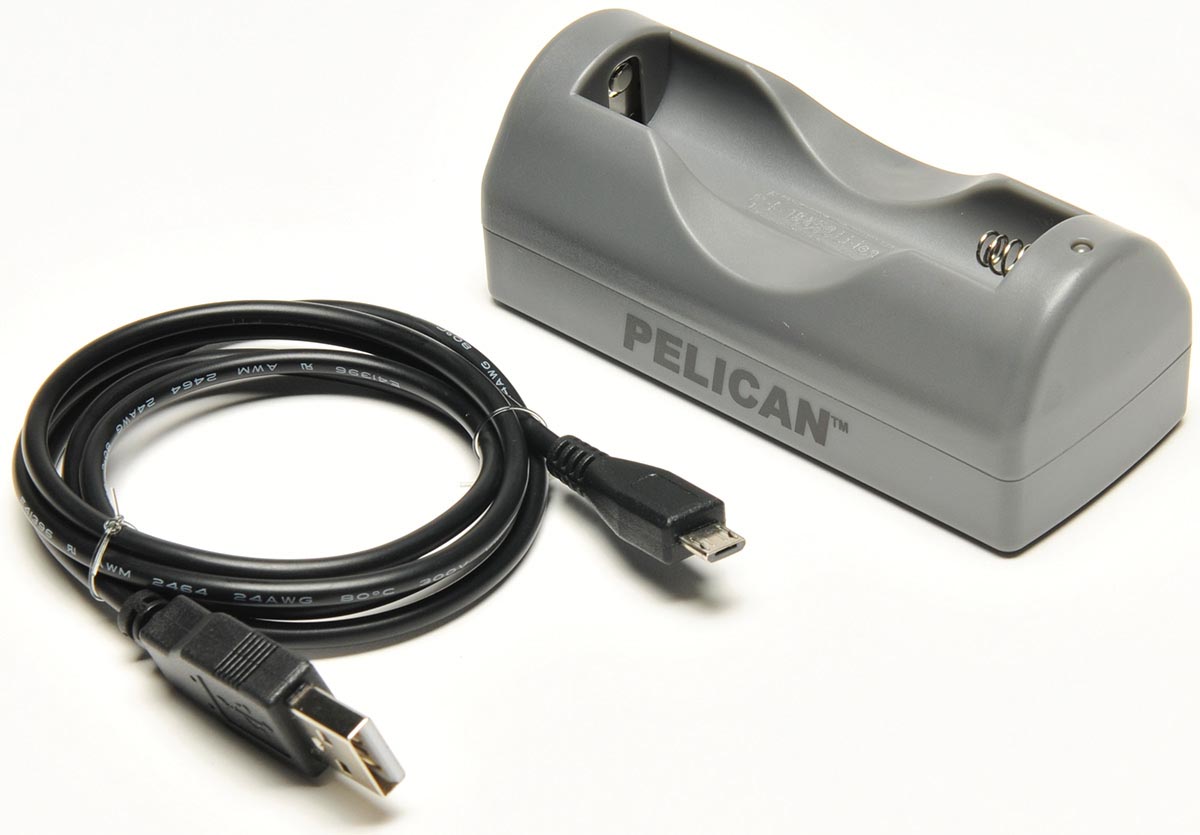 PELICAN ペリカン 2388 USBチャージャー 充電用 [02380R-3030-000] 対応機種:7000/7610/7620