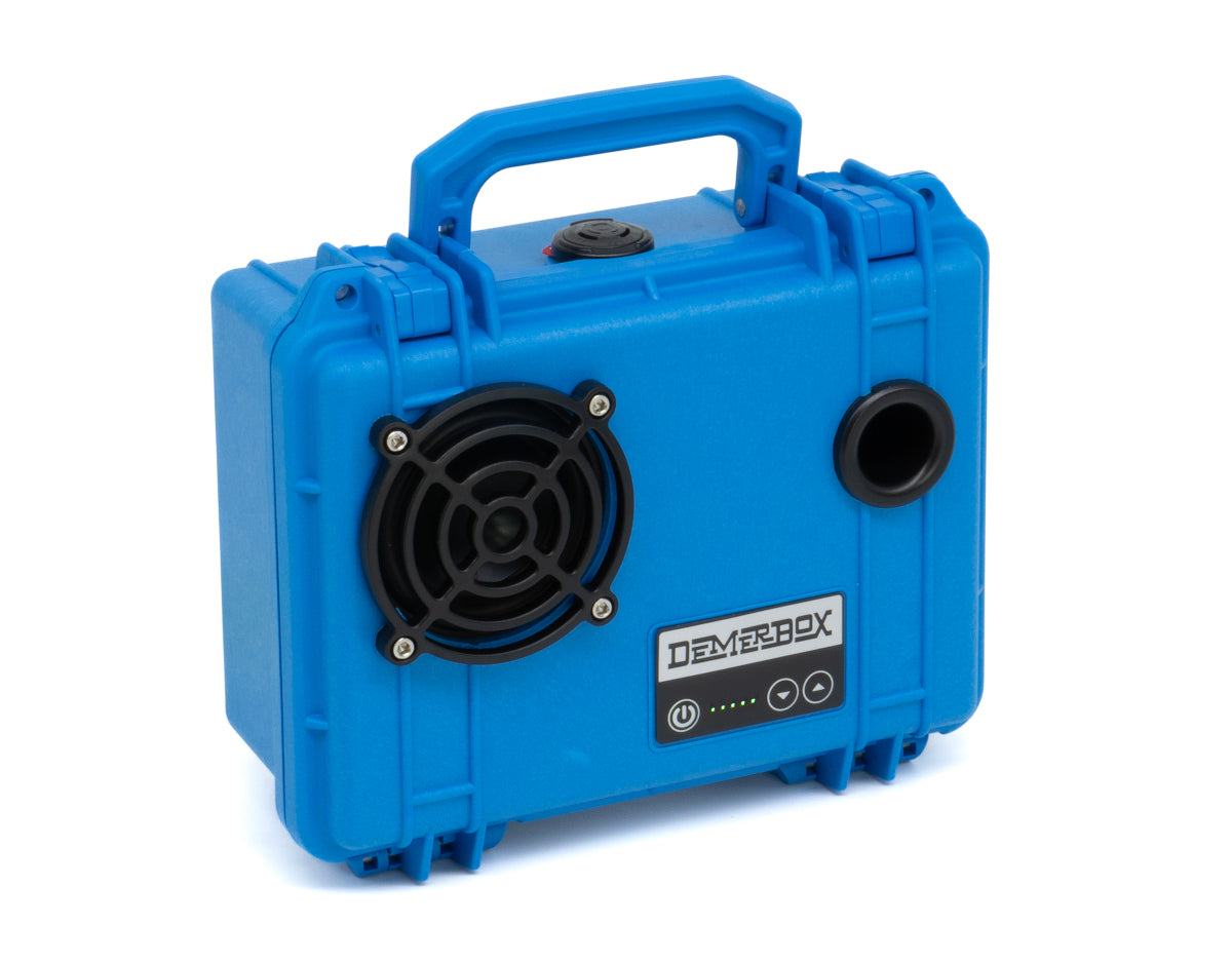 DemerBox デマーボックス DB1 タフ防水Bluetoothスピーカー Roseau Blue [DB-1150-BLU] 米国発・超耐久設計 大音量＆深い低音 40+時間再生 USB充電対応 PELICAN CASE ペリカンケース 31,561円