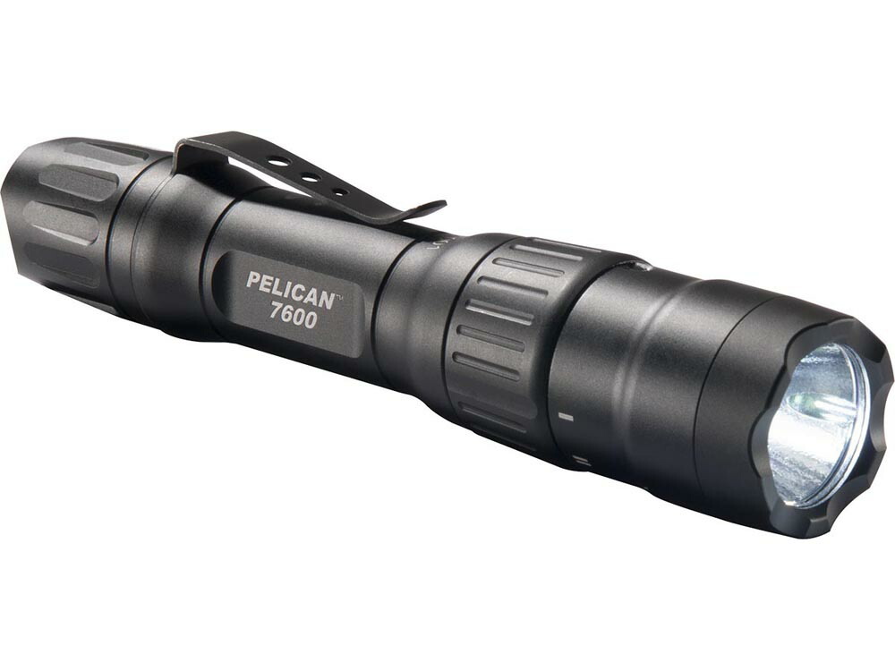 PELICAN 7110 懐中電灯 ブラック 7110 Tactical Flashlight | Pelican Official Store