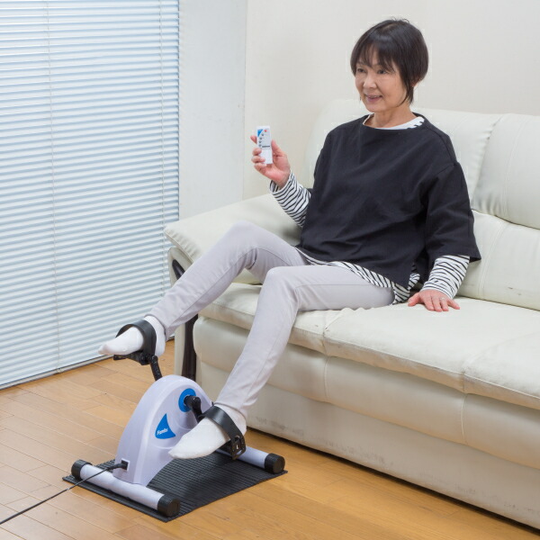 【直送品】【代引き不可】ファミラ 電動ルームサイクル 家庭用 運動不足 解消 下半身 室内 健康 器具 運動器具 屋内運動器具 健康器具 運動器具 健康グッズ ペダル漕ぎ運動マシーン 運動アシスト 足腰 衰え 防止 強化 つまずき 転倒防止 有酸素運動 お年寄り 高齢者 シニア 11,850円