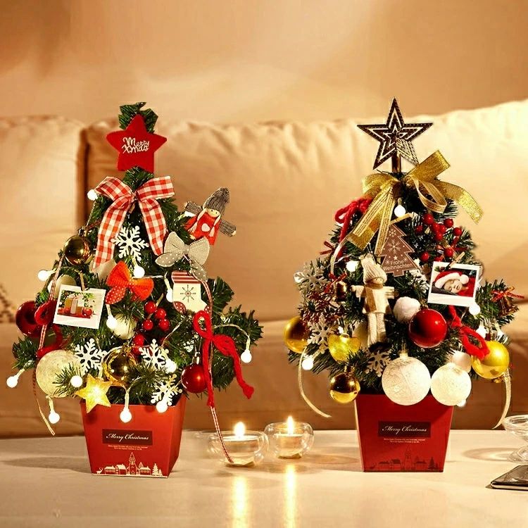クリスマスツリー 卓上 50cm ミニツリー クリスマス飾り LEDライト付き 電池式 オーナメント おしゃれ キラキラ 雰囲気満々 クリスマスプレゼント 暖かい 簡単な組立品 飾り 部屋 商店 おもちゃ プレゼント 玄関 北欧風 おしゃれ インテリア 撮影　送料無料