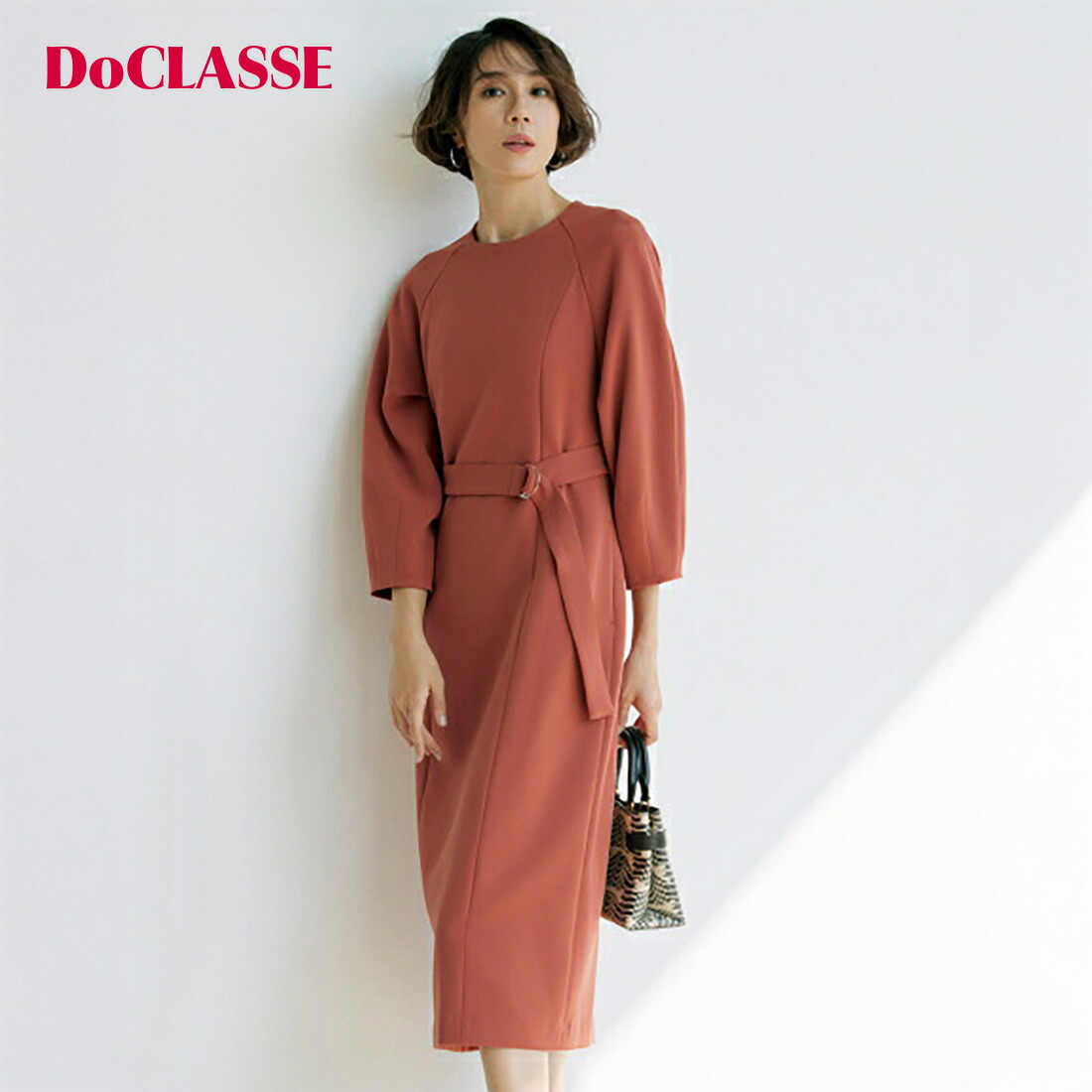 セール42%OFF ×【クーポンで10%OFF】【ドゥクラッセ】 ワンピース 二重織カルゼ・カッティングワンピース レディース ( 7~15 ) おしゃれ きれいめ 30代 40代 50代 大人、輝く服 【DoCLASSE】