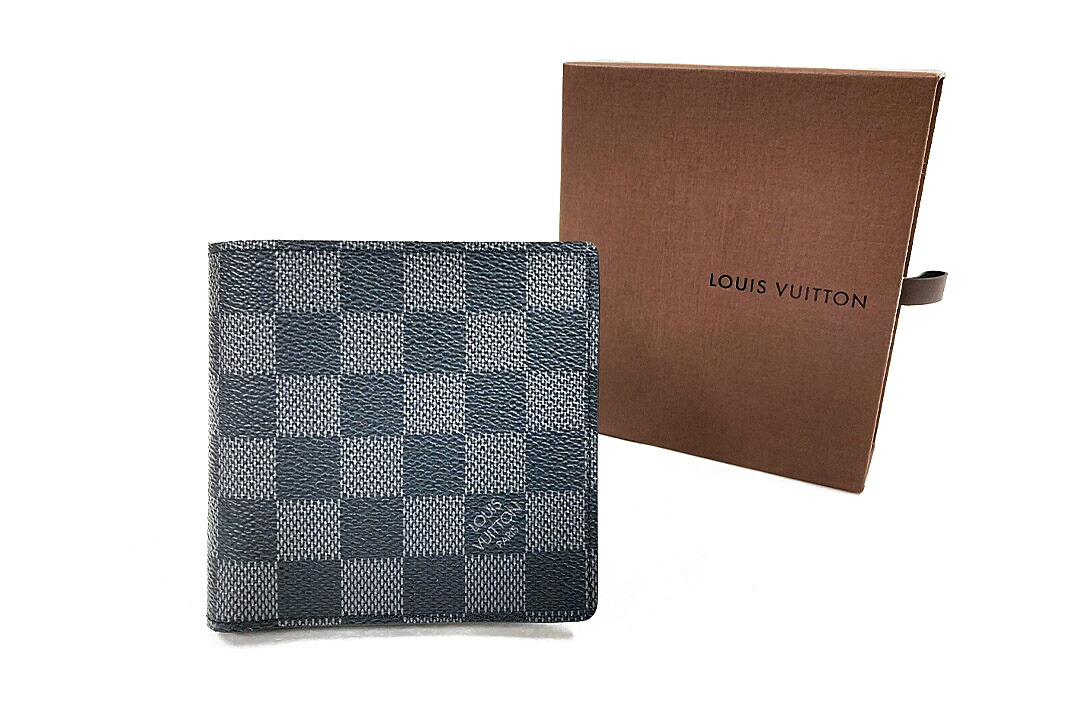 LOUISVUITTON(ルイヴィトン）M62664  ポルトフォイユ・マルコ ダミエ・グラフィット 2つ折りパウダーコンパクト紙入れ  外箱付き添い人 【中古】【一般受け】【訳あり美品】.8137.