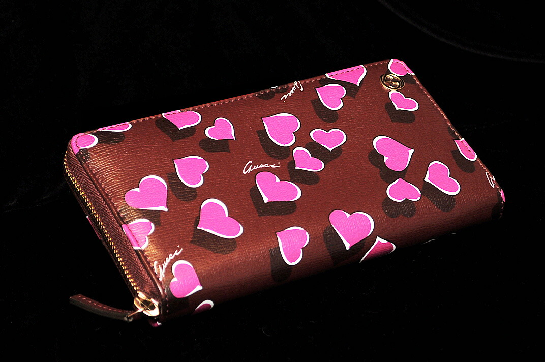 GUCCI(グッチ）ラウンドファスナー　BETTY　ハートプリント　309705AV61G5009【中古】【人気】【未使用品】65403.｜ドルチェモデルノ　店