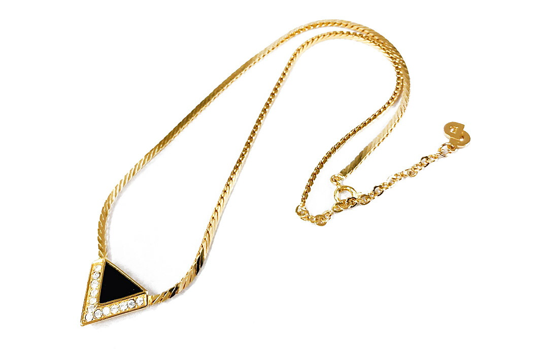 美品✨Christian Dior ネックレス ピンクストーン シルバーアクセ Christian Dior（クリスチャンディオール）ネックレス シルバー