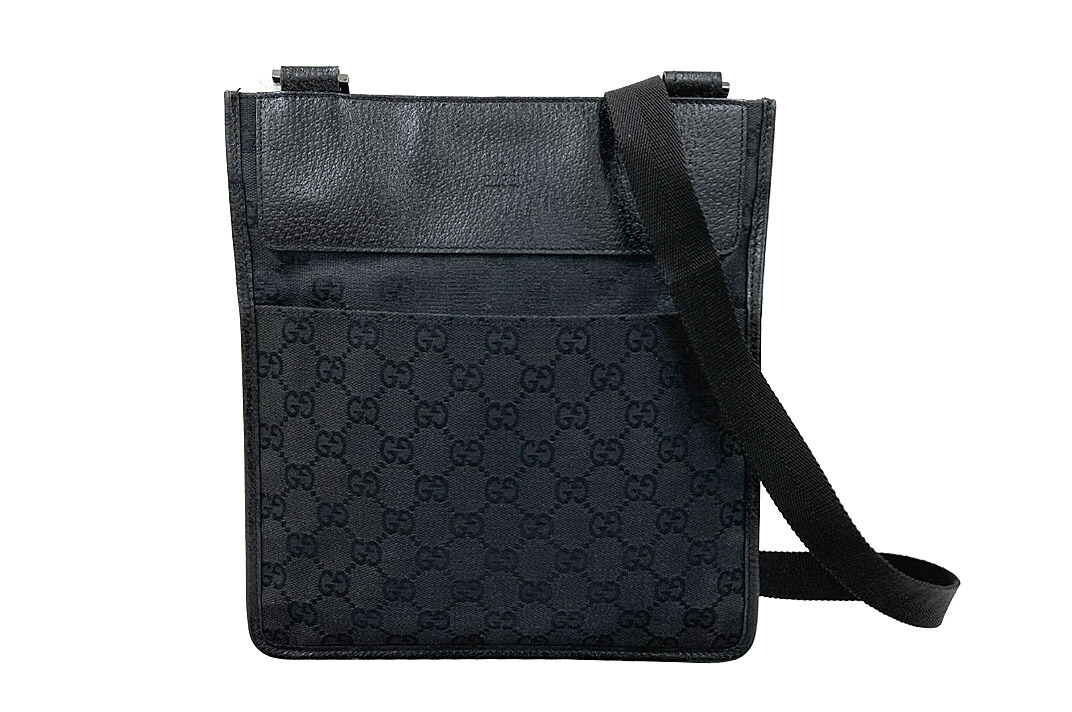 used Gucci 人気完売　ボディバッグ　GG柄　キャンバス　ブラック GUCCI ボディバッグGG柄キャンバス×レザーブラックシルバー金具