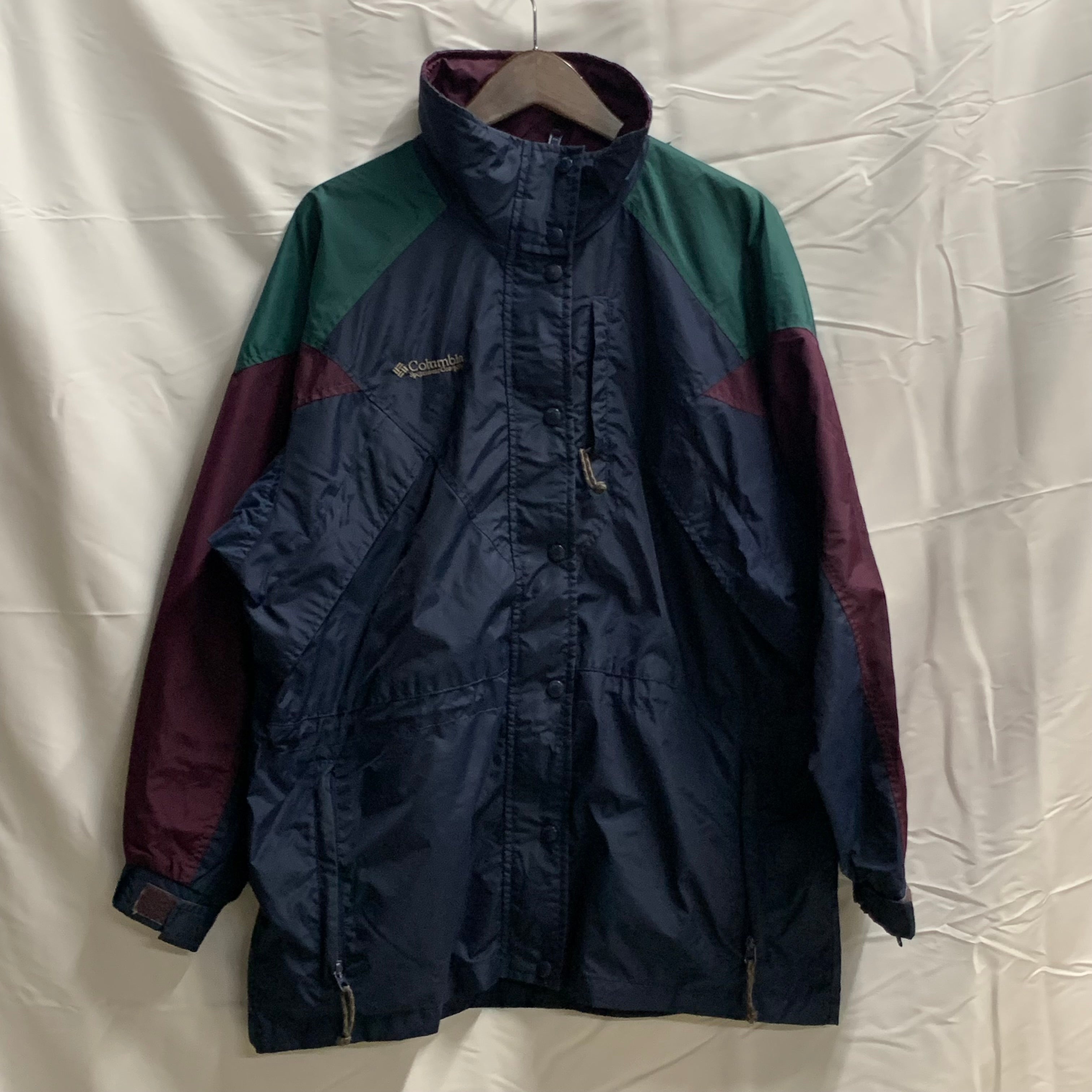 【中古】【古着】Columbia ワンポイント ライトジャケット ネイビーブルー Lサイズ｜ドラマ&times;プリンセスカフェ