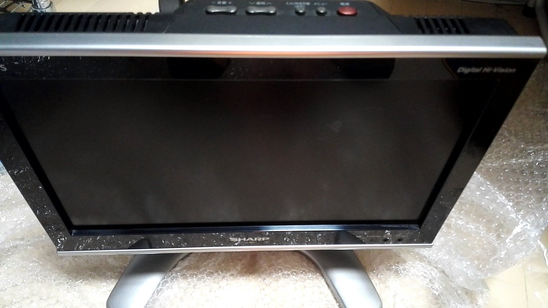 【中古】【非常に良い】シャープ 16V型 ハイビジョン 液晶テレビ ブラック AQUOS LC-16E1-B