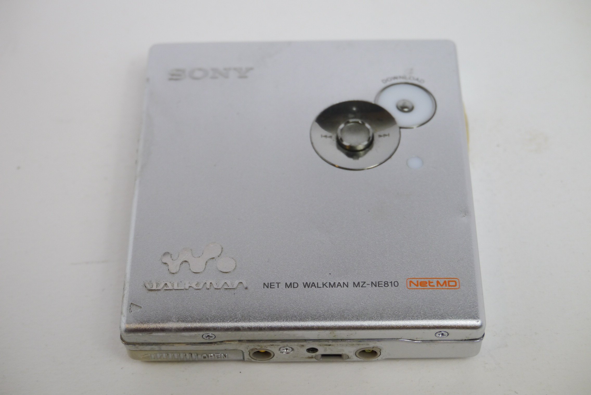 【中古】【人並み外れたに好いたらしい】SONY Net MD ウォークマン  MZ-NE810