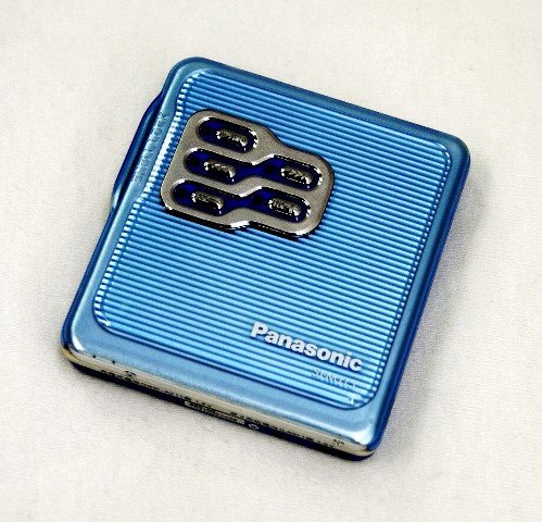 【中古】【人並み外れたに好いたらしい】Panasonic パナソニック SJ-MJ15-A 青味 携帯型MD電気蓄音機 MDLP相応う （MD生まれ変わり専用機/MDウォークマン）
