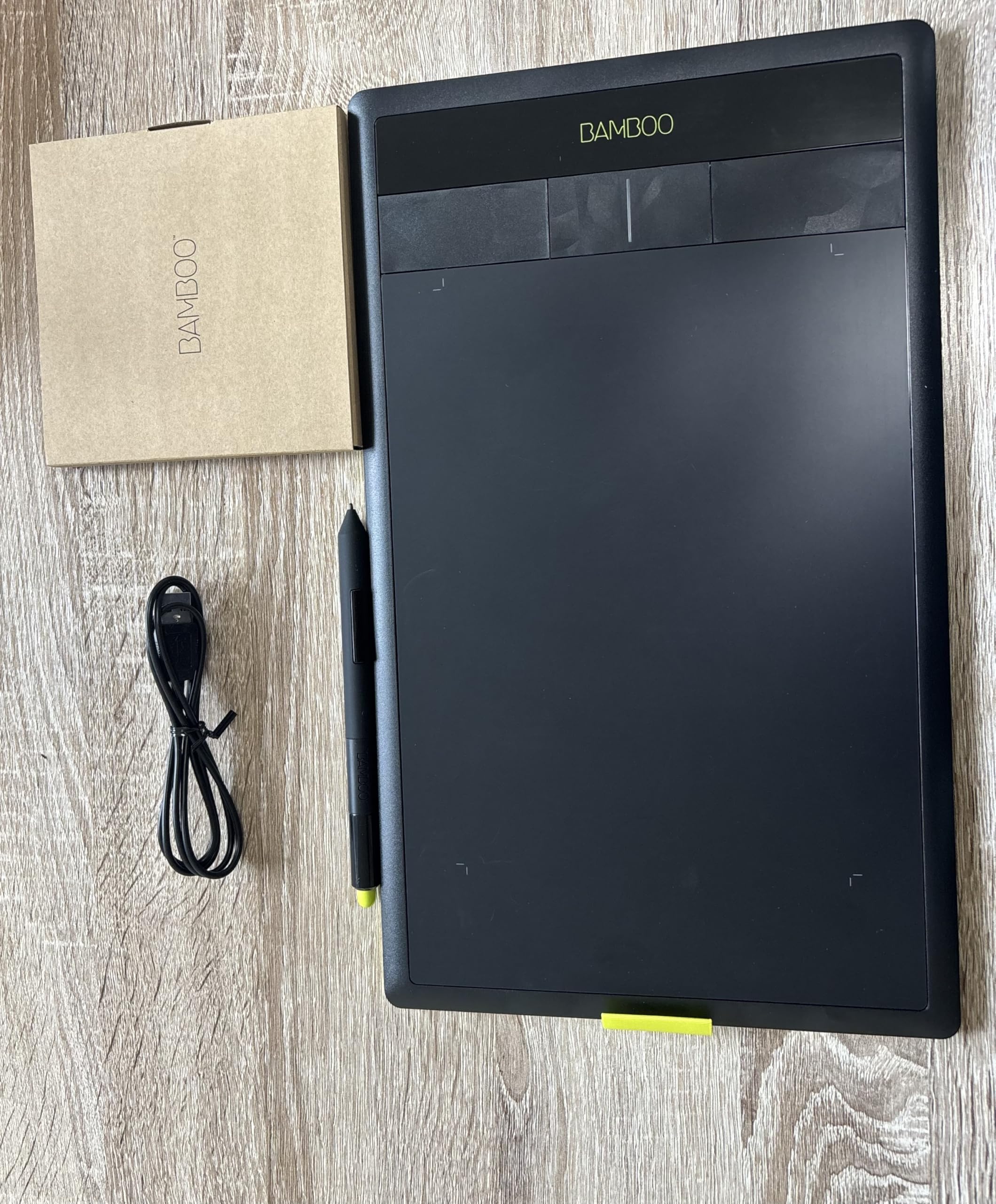 【中古】【人並み外れたに好いたらしい】Wacom 書き込み経口避妊薬 M大きさ 黒いこと フォトショップエレメンツ\u0026ペインターエッセンシャル嘱する Bamboo Fun CTH-670/K1