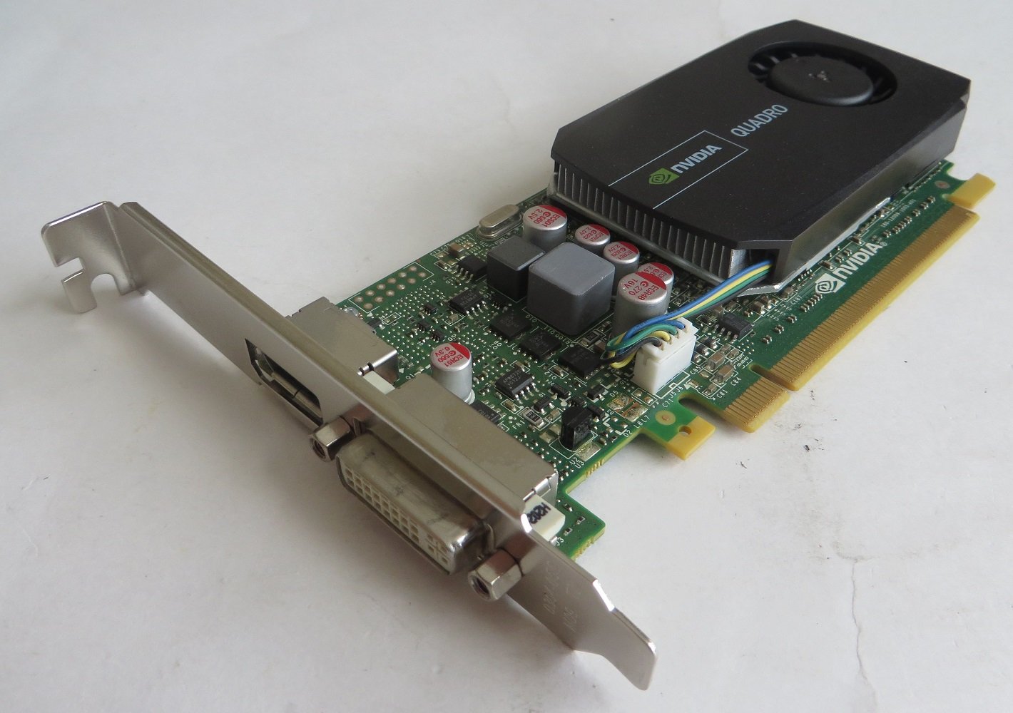 【中古】【非常に良い】HP 671135-001 NVIDIA Quadro 600 PCIe グラフィックカード - 1GB GDDR3 GPUメモリ付き、最大表示解像度デジタル@ 60Hz 2560x1600ピクセル