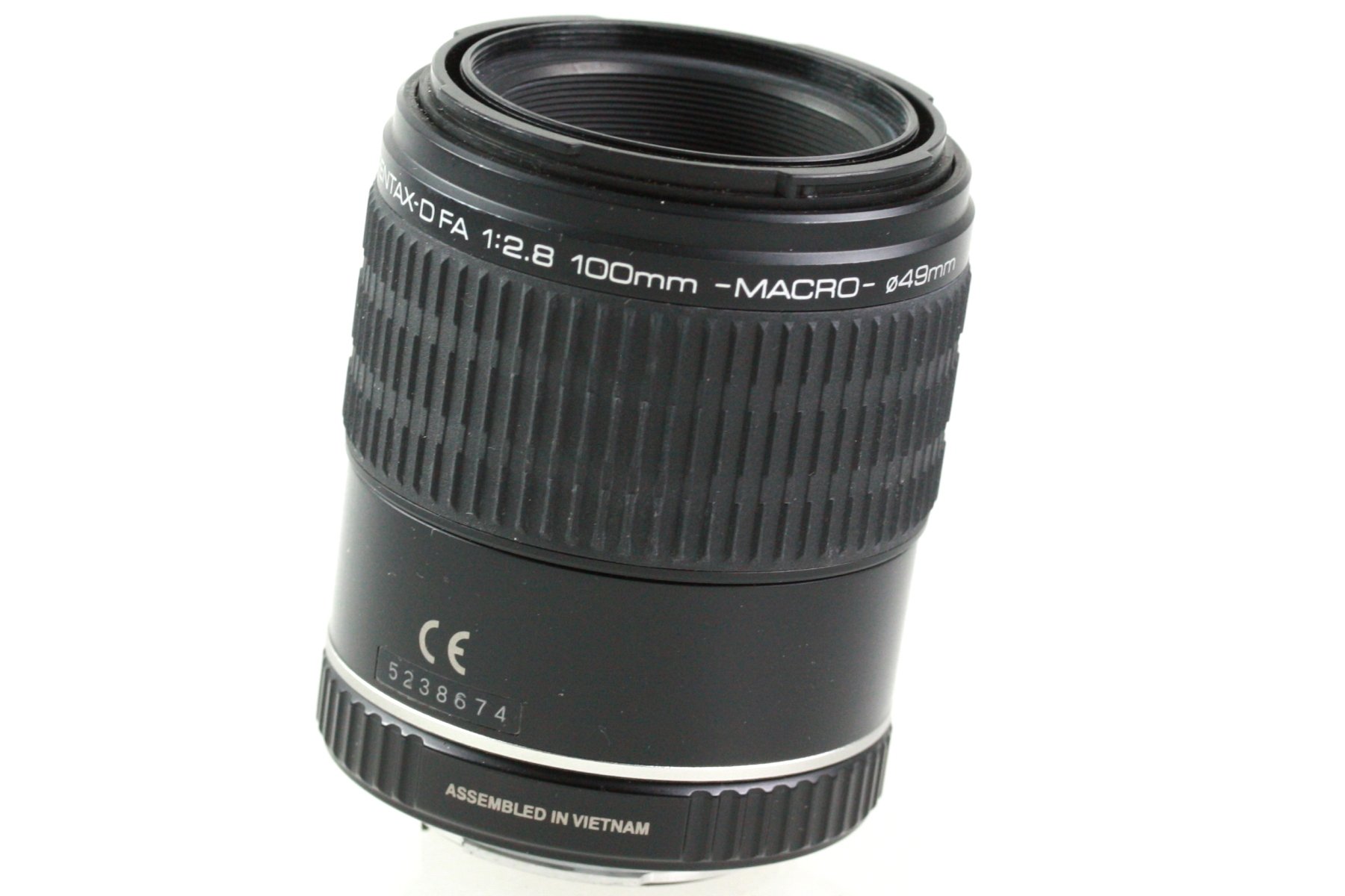 【中古】【非常に良い】Pentax D FA 100mm f/2.8 マクロレンズ PentaxおよびSamsungデジタル一眼レフカメラ用