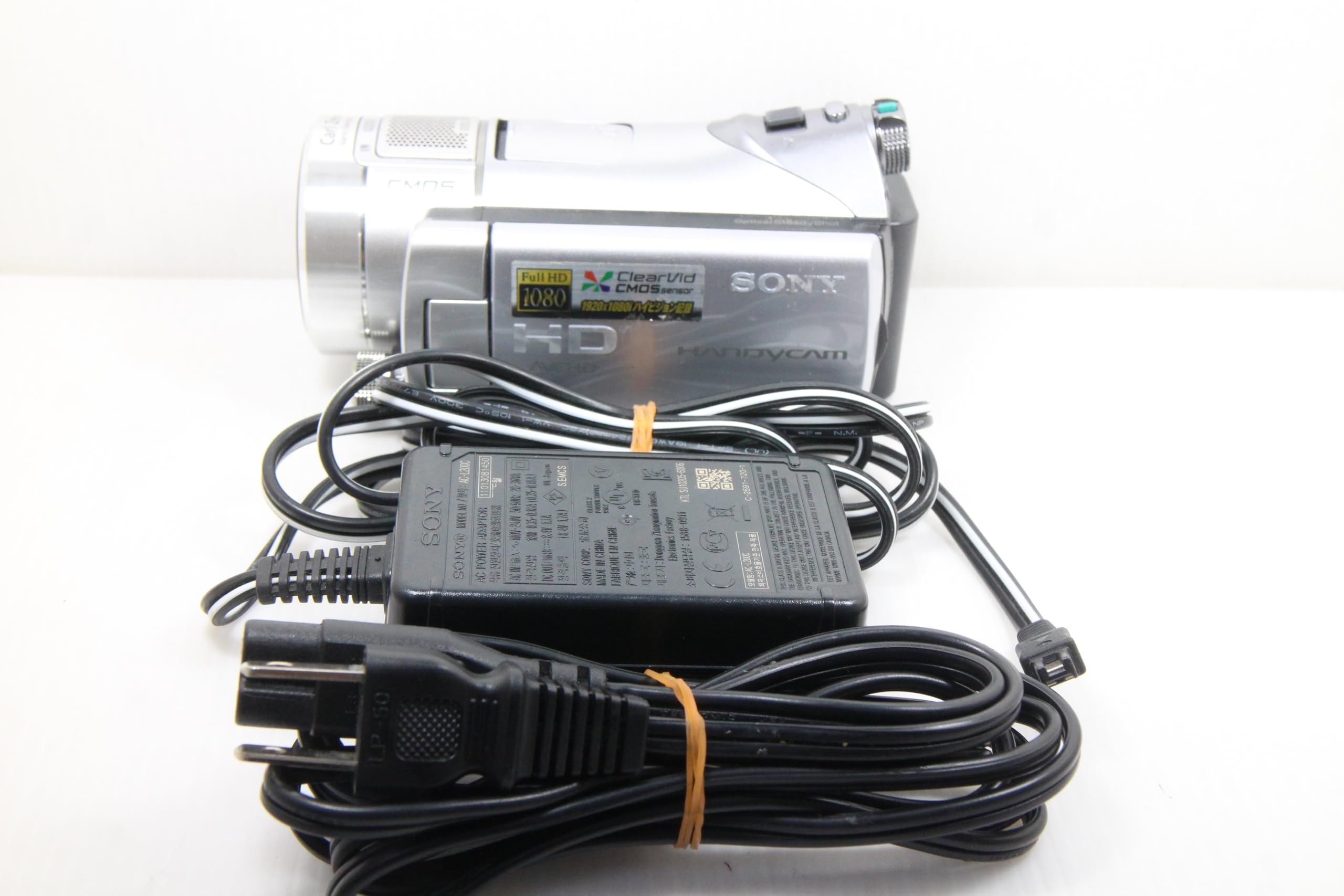 【中古】【非常に良い】SONY デジタルハイビジョンビデオカメラレコーダー ハンディカム CX12 シルバー HDR-CX12/S