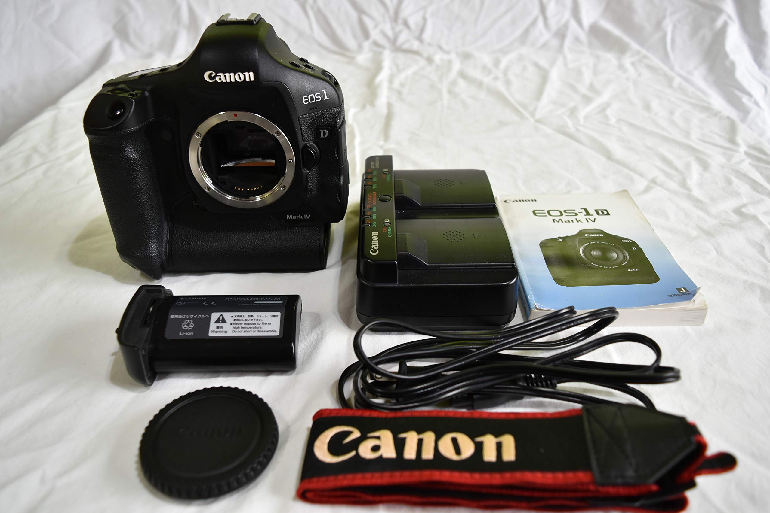 【中古】【非常に良い】Canon デジタル一眼レフカメラ EOS 1D Mark IV ボディ EOS-1DMK4