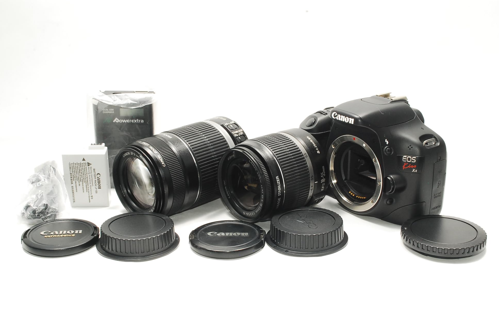 【中古】【人並み外れたに好いたらしい】Canon デジタル一眼二眼レフ写真機 EOS Kiss X4 ダブルズームキット KISSX4-WKIT