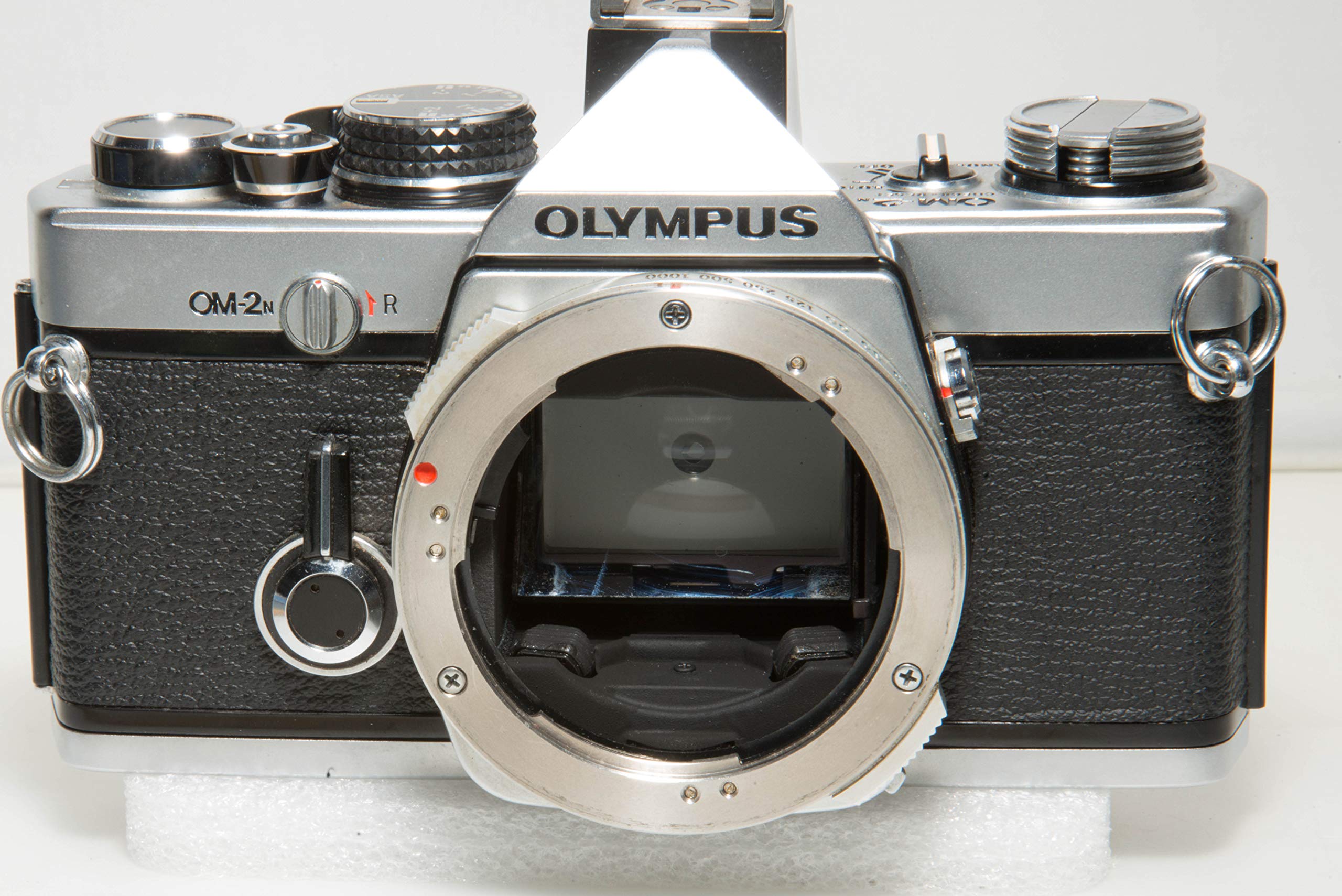【中古】【非常に良い】Olympus OM-2N シルバー