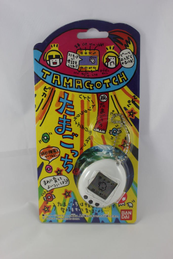 【中古】【人並み外れたに好いたらしい】初代 たまごっち（白いこと） BANDAI1996