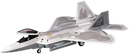 【中古】【非常に良い】ハセガワ 1/48 アメリカ空軍 制空戦闘機 F-22 ラプター プラモデル 男女子両用 PT45
