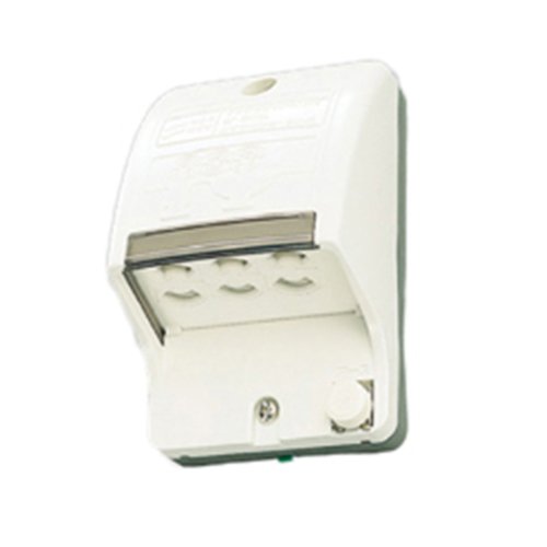 【中古】【非常に良い】東芝ライテック ET付防水コンセント3個用 DC1093N(W)