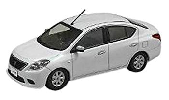 【中古】J-Collection 1/43 Nissan Latio (白いことパール) 成し遂げる品 khxv5rg