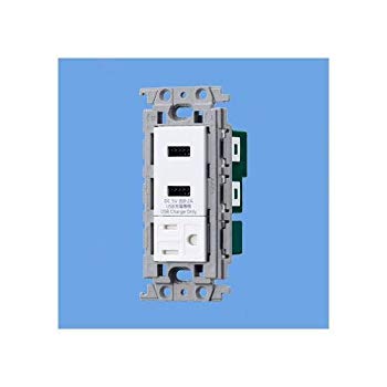【中古】(未使用･未開封品)　パナソニック(Panasonic)?ワイド埋込充電用USBコンセント2ポート WTF147241W 0pbj0lf