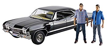 【中古】1/18 Supernatural (TV Series 2005-) 1967 Chevrolet Impala Sport Sedan with Sam and Dean Figures 2zzhgl6|ドリエムコーポレーション