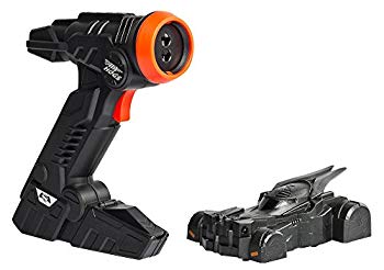 【中古】(未使用･未開封品)　エアーホッグス バットマンvsスーパーマン ジャスティスの誕生 ゼログラビティ・バットモービル 全長約15センチ プラスチック製 IRコントロール 0pbj0lf｜ドリエムコーポレーション
