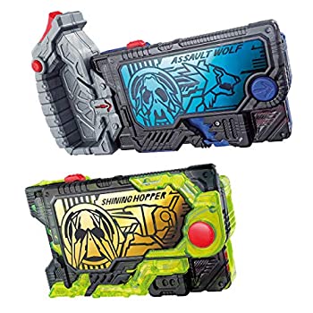 【中古】【非常に良い】仮面ライダーゼロワン DXシャイニングホッパープログライズキー＆アサルトウルフプログライズキーセット