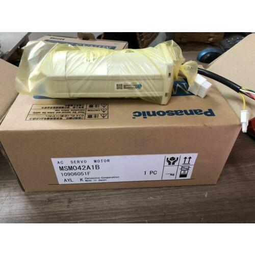 【新品 日本の首都発 ★適当お願いごと書ふり出し可★】PANASONIC/パナソニック サーボ原動機MSM042A1B【６ヶ月引き受ける】
