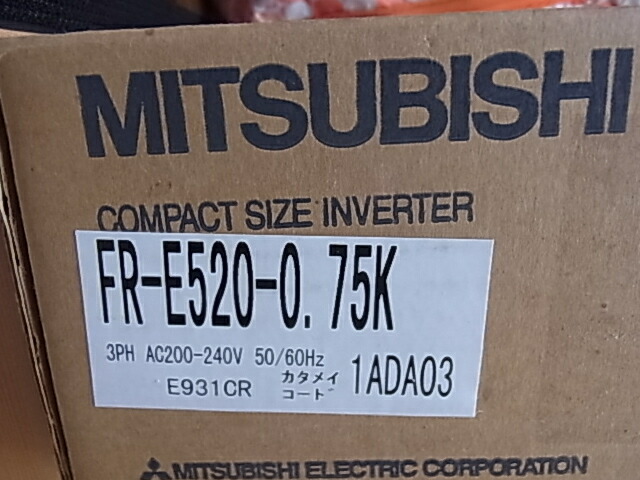 【新品 東京発 ★適格請求書発行可★】MITSUBISHI 三菱 インバーター FR-E520-0.75K【６ヶ月保証】