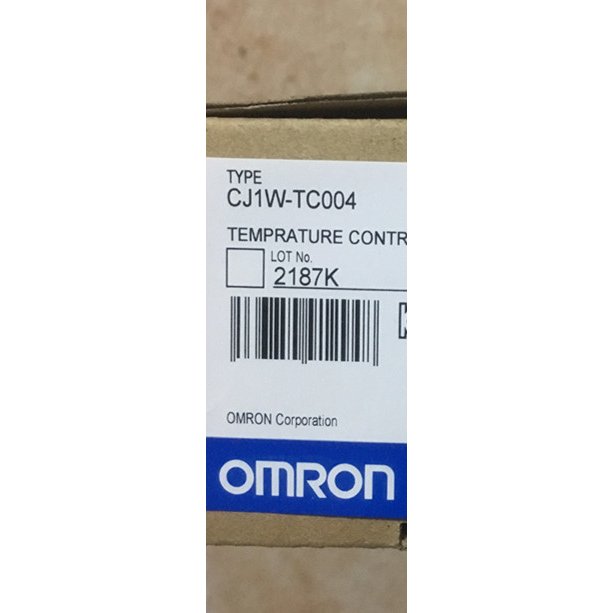 【新品 日本の首都発 ★適当お願いごと書振り出し可★】 OMORN プログラマブル制御装置 CJ1W-TC004【６ヶ月引き受ける】