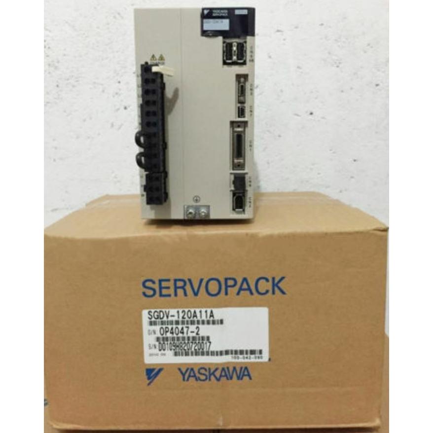 【新品 日本の首都発 ★適当お願いごと書振り出し可★】YASKAWA 安川電機 SGDV-120A11A サーボ１番ウッド【６ヶ月引き受ける】