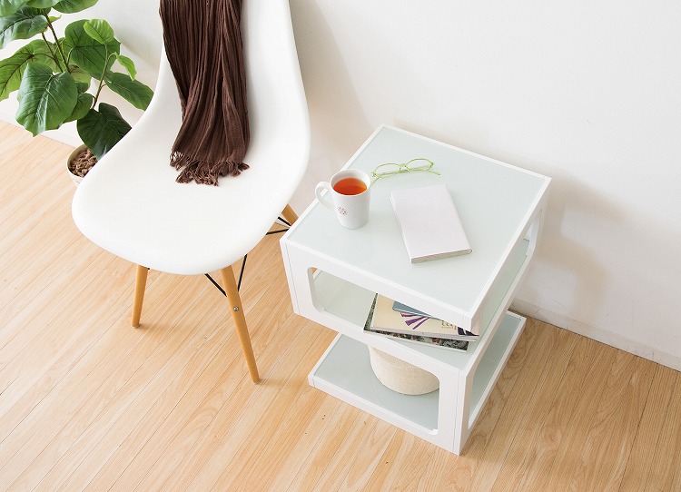 【楽天市場】サイドテーブル テーブル ガラス おしゃれ ベッドサイドテーブル 収納 白 ナイトテーブル 小さめ カフェテーブル 北欧