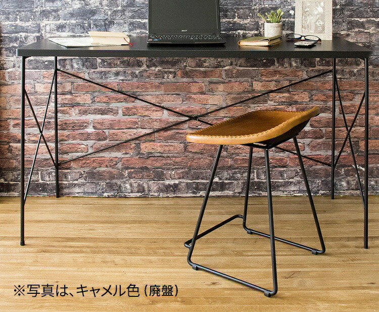 座面 スツール バーチェア 北欧 スツール チェア 背もたれなし 収納 低い ダイニング おしゃれ 木箱 低め ダイニングチェア 革 アイアン 椅子 幅広くて とても座り心地が良い椅子です レザーの素材感も使い込めば飴色に変わるでしょう アンティーク 業務用