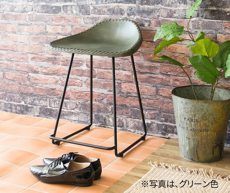 座面 スツール バーチェア 北欧 スツール チェア 背もたれなし 収納 低い ダイニング おしゃれ 木箱 低め ダイニングチェア 革 アイアン 椅子 幅広くて とても座り心地が良い椅子です レザーの素材感も使い込めば飴色に変わるでしょう アンティーク 業務用