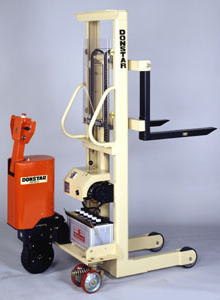【直送品】 カントー バッテリー電動油圧昇降自走式リフター ドンスター100-13 (donstar-100-13) シングルマスト式 【特大・送料別】｜道具屋さん店