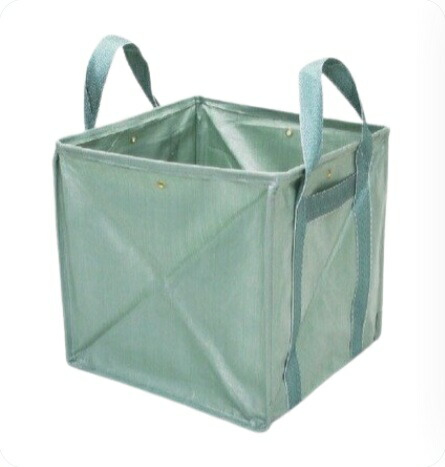 【尖んがり10倍】【直送品】 KLASS(極東産機) ３角形井戸釣瓶(500×500×500粍)120L 63-9427