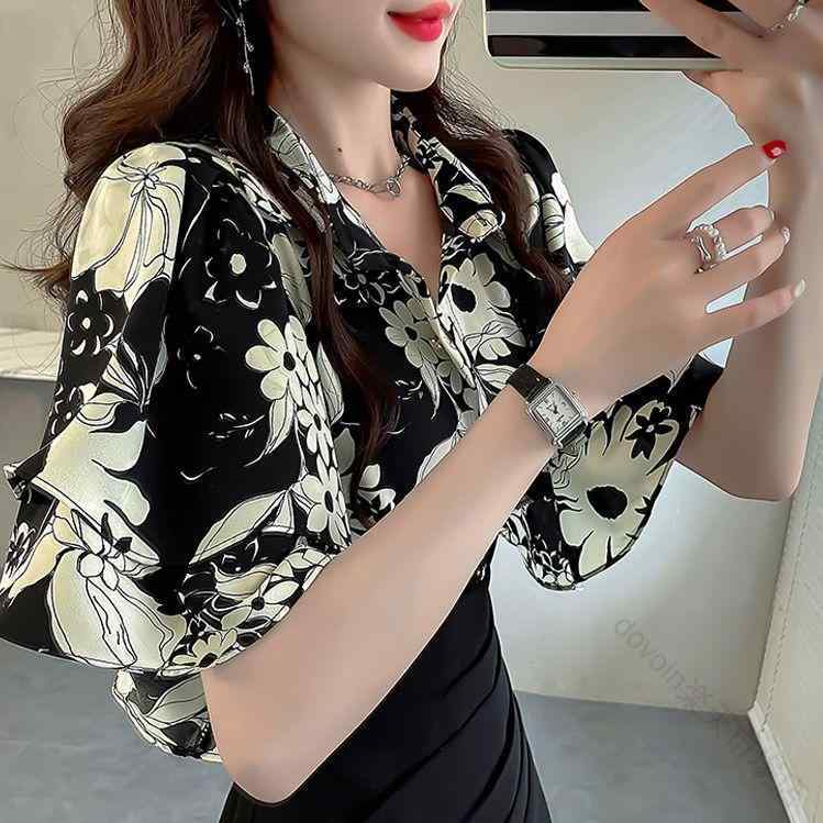 春 夏 レディース ファッション 婦人服 プリント シャツ トップス 黒 半袖 フリル シンプル きれいめ ナチュラル オシャレ カワイイ 上品カジュアル ハイエンド