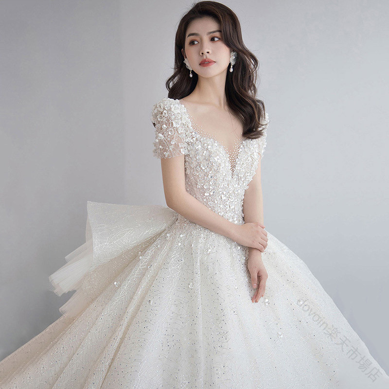 ウェディングドレス ロングドレス 袖あり 半袖 Vネック キラキラドレス 花柄 ビーズ 白 ホワイト SS S M L LL 3L お姫様 花嫁ドレス ブライダルドレス トレーンドレス 披露宴 結婚式ドレス 二次会ドレス 海外挙式 撮影 セクシー キレイめ