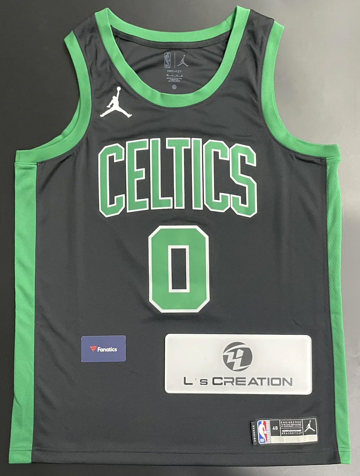 【一点物・限定品】ジェイソン・テイタム ボストン・セルティックス 直筆サイン入りユニフォーム 額装有り