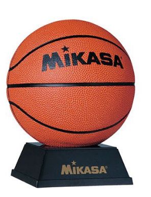 569円 正規店仕入れの 最大1500円OFFクーポン発行中 ミカサ MIKASA 記念品用マスコットバスケットサインボール 置き台付き PKC3-B 化粧箱入り 卒業記念品に 卒団記念品 メール便不可