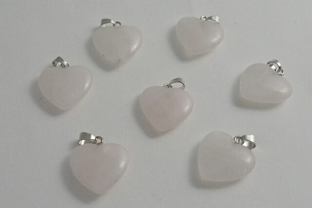 グリーンアベンチュリンBIGハート♡No.2459 楽天市場】ビーズクラブ グリーンアベンチュリン ハート ペンダント