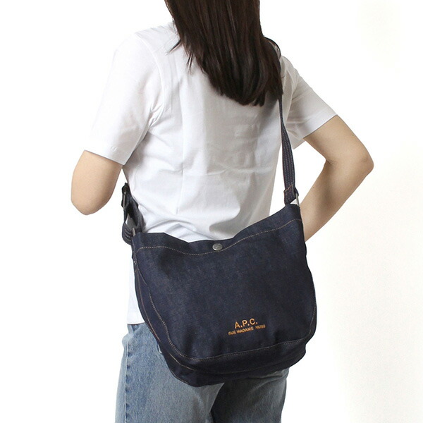 26SSモデル アーペーセー A.P.C. レディース JOURNAL デニム スモールバッグ【IAI INDIGO】 M67010 COHIZ IAI/【2026SS】l-bag