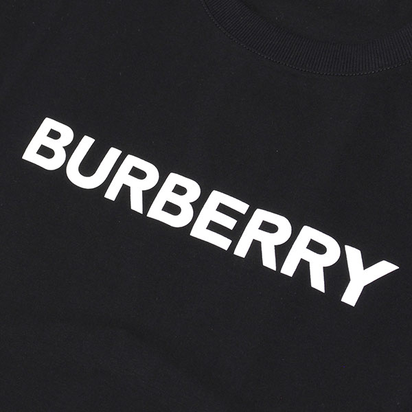 人気NEW Burberry 黒の通販 by sheep's shop｜ラクマ ロゴプリント